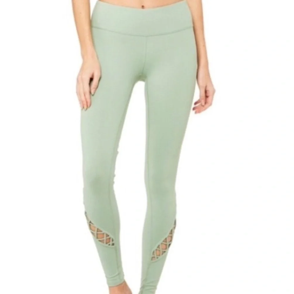 Alo Yoga Entwine Leggings Tights Sage Green - Picture 6 of 14